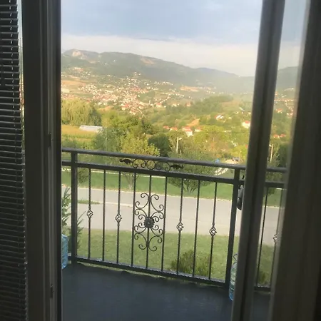 & Living House Near Sarajevo Nyaraló