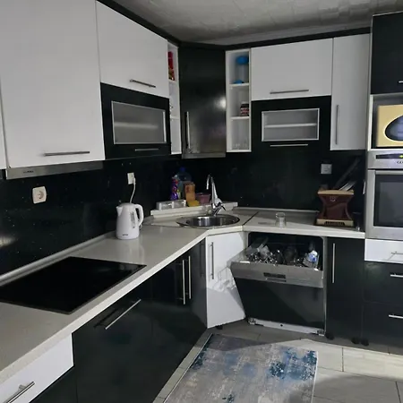 & Living House Near Sarajevo Дом отдыха *