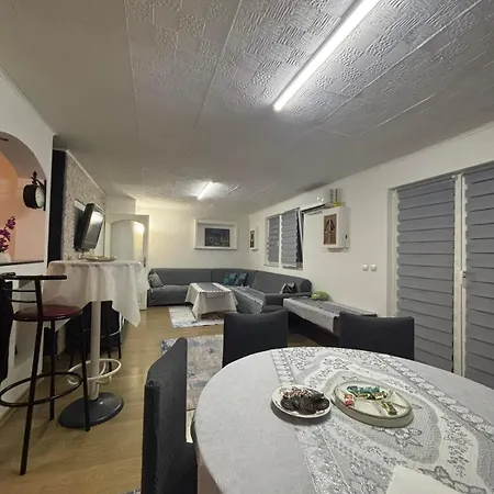 Nyaraló & Living House Near Sarajevo